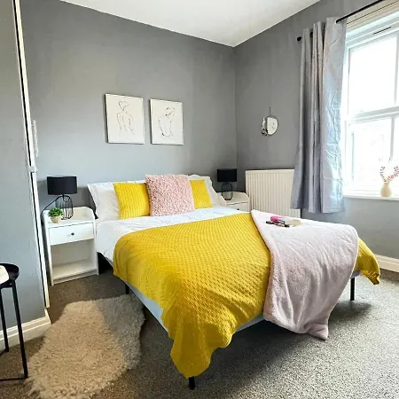 Cosy Home In Historical Beverley Town With Parking Exterior photo