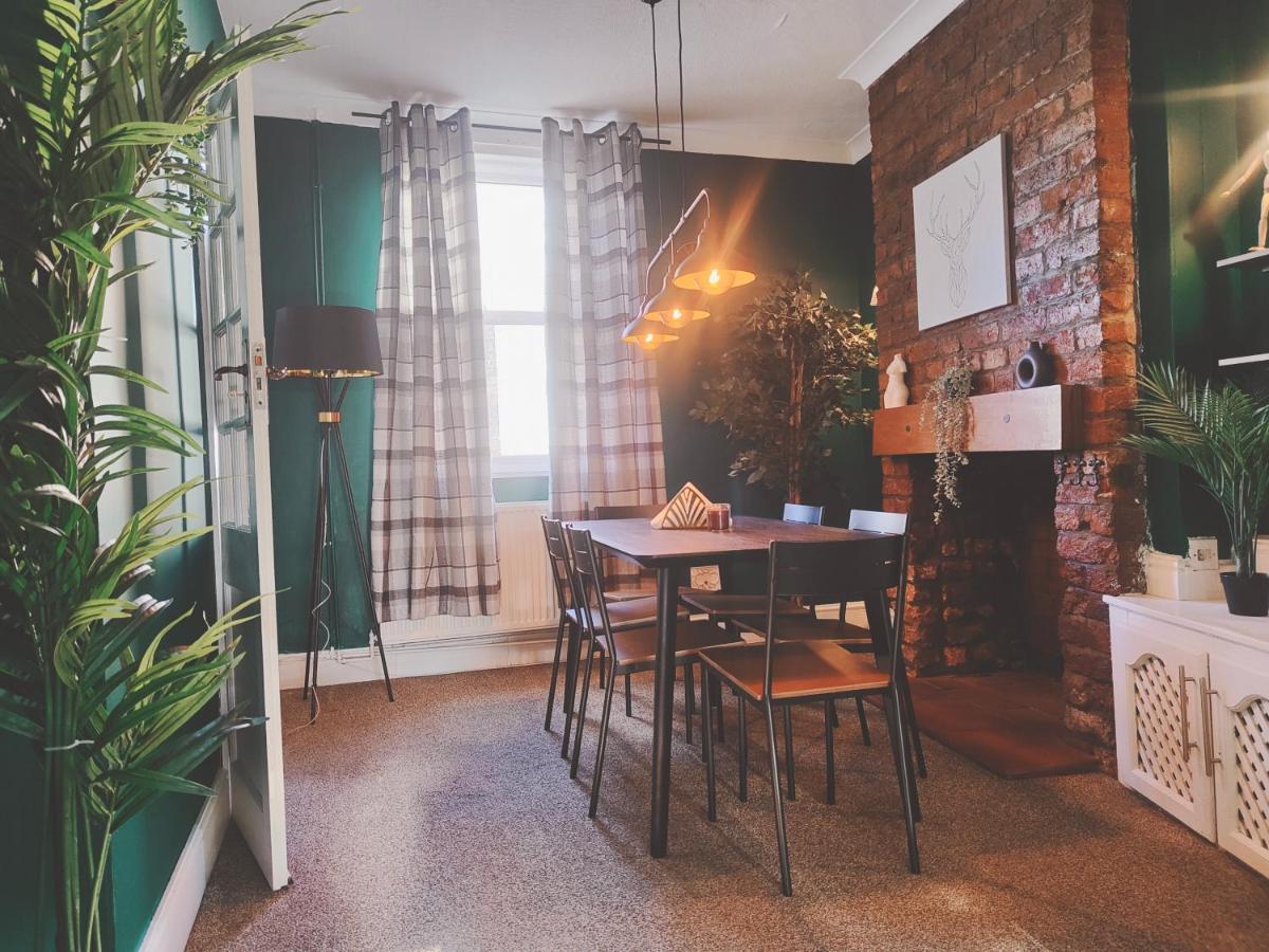 Holiday home Cosy In Historical Town With Parking Beverley
